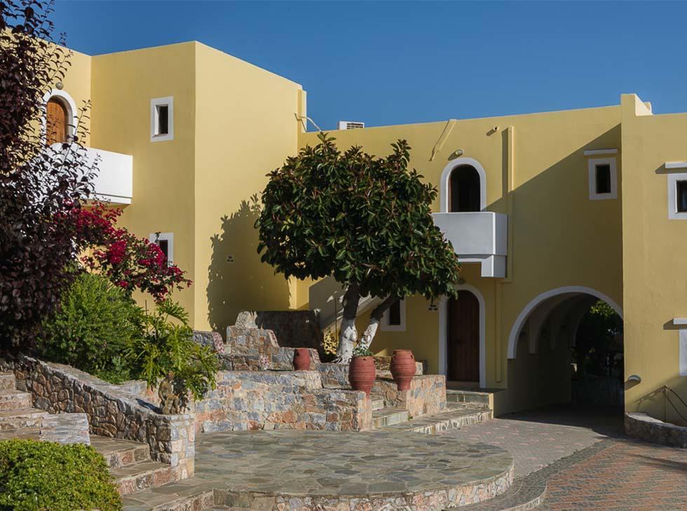 Langley Resort Almirida Bay Exterior photo